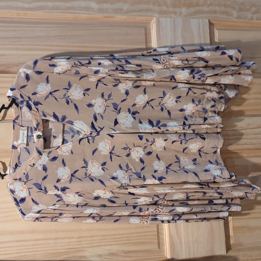 NWOT Altard State Blouse